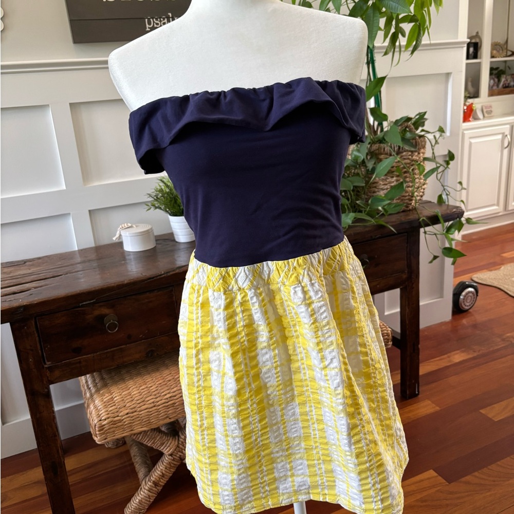 Lilly Pulitzer Navy and Yellow Strapless Mini with pockets